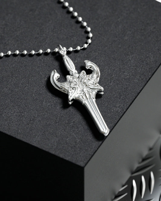 BUTTERFLY DAGGER S925 SILVER NECKLACE